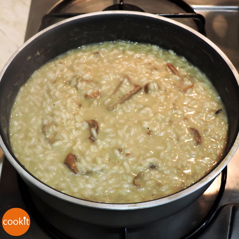 Risotto ai funghi porcini Recipe step 12