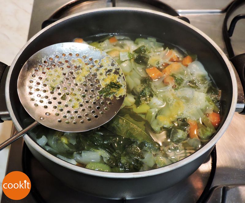 Vegetable broth recipe step 4